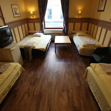 Hostal Sentrum *